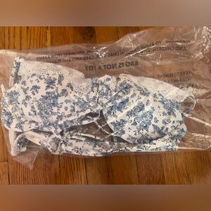 Women’s blue floral bikini top